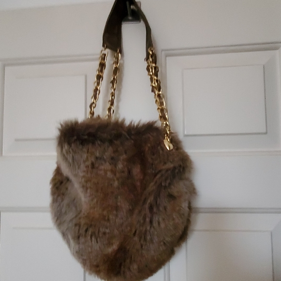 Apartment 9, NWOT, faux fur handbag - Picture 1 of 3